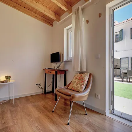 Comfortable Town House In Quiet Area By Lovelystay Hébergement de vacances Lisboa