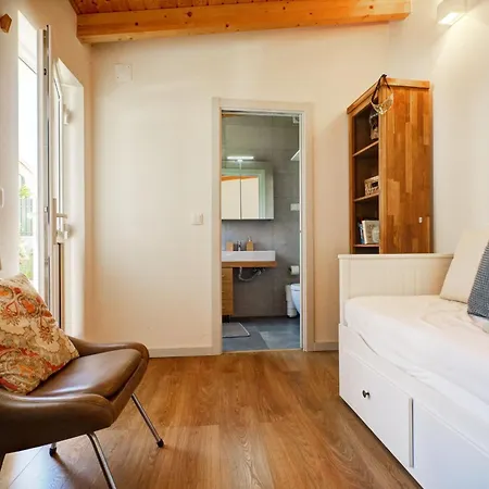 Comfortable Town House In Quiet Area By Lovelystay Lisboa