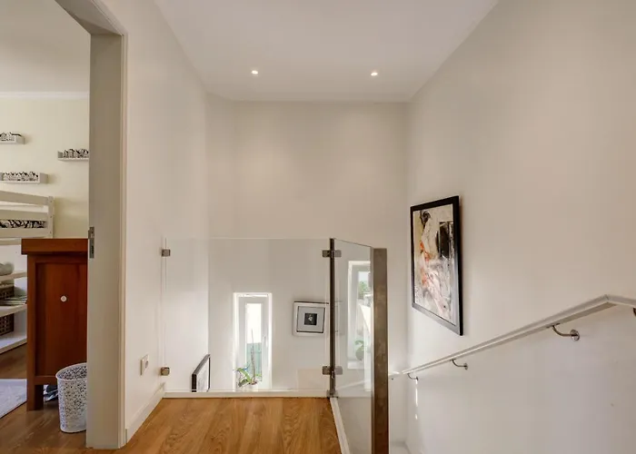 度假居 Comfortable Town House In Quiet Area By Lovelystay Lisboa